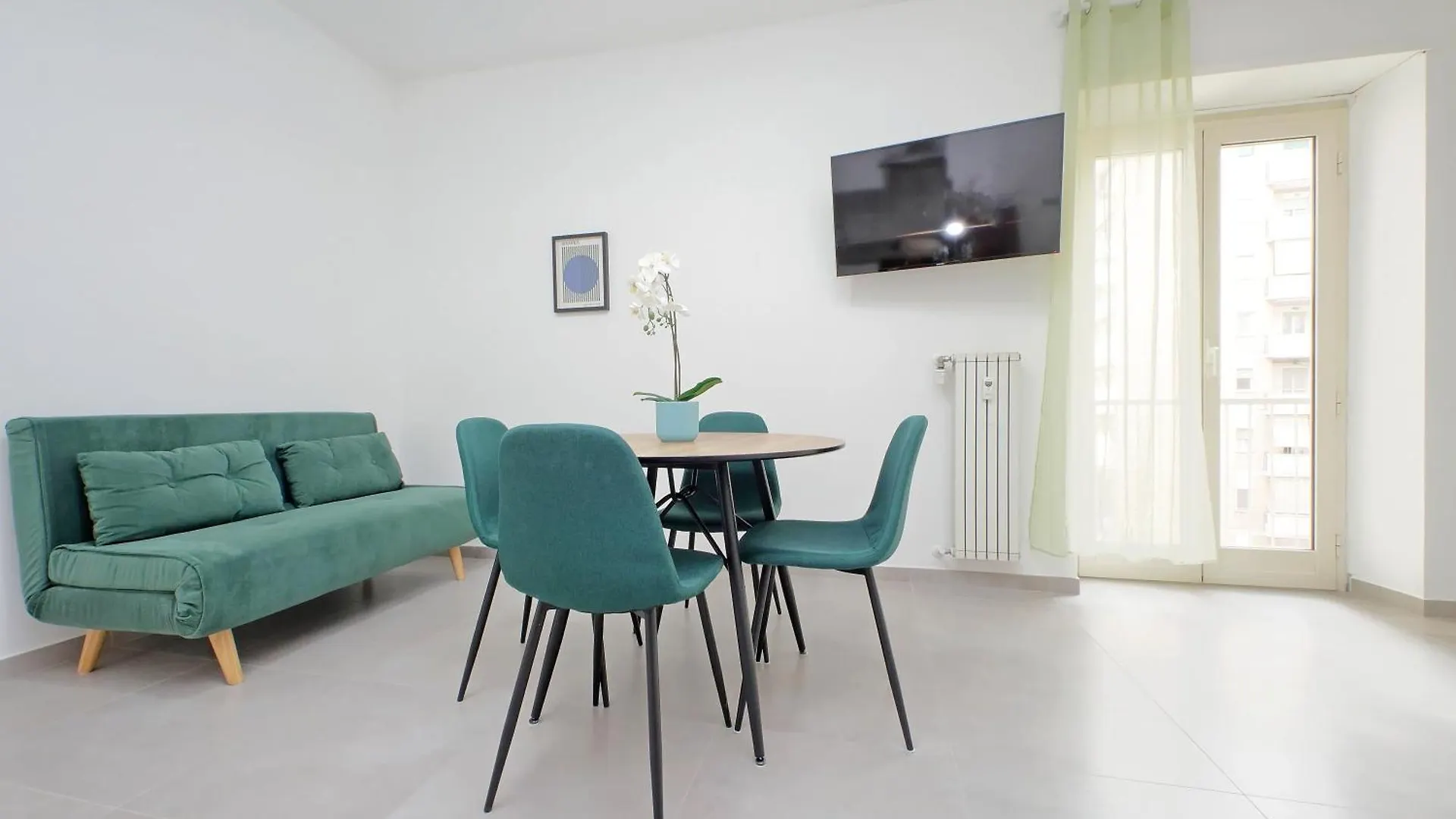 Ych- Bagnera Suites Rome 0*,  Italy