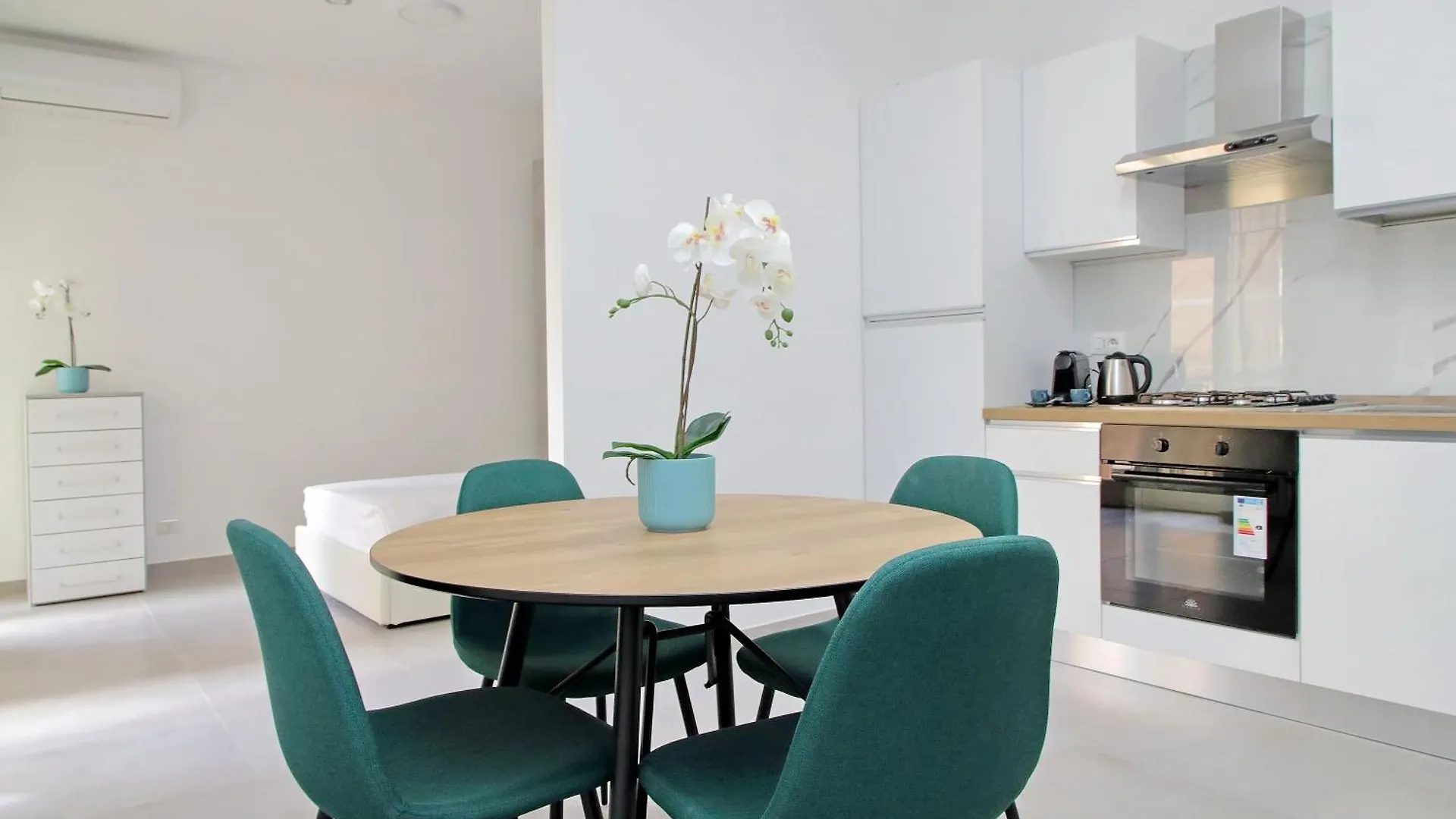 Ych- Bagnera Suites Rome Apartment