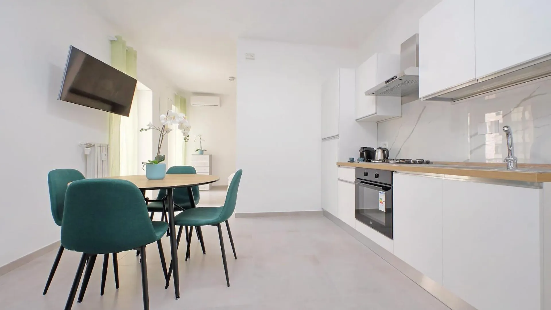 Ych- Bagnera Suites Rome Apartment