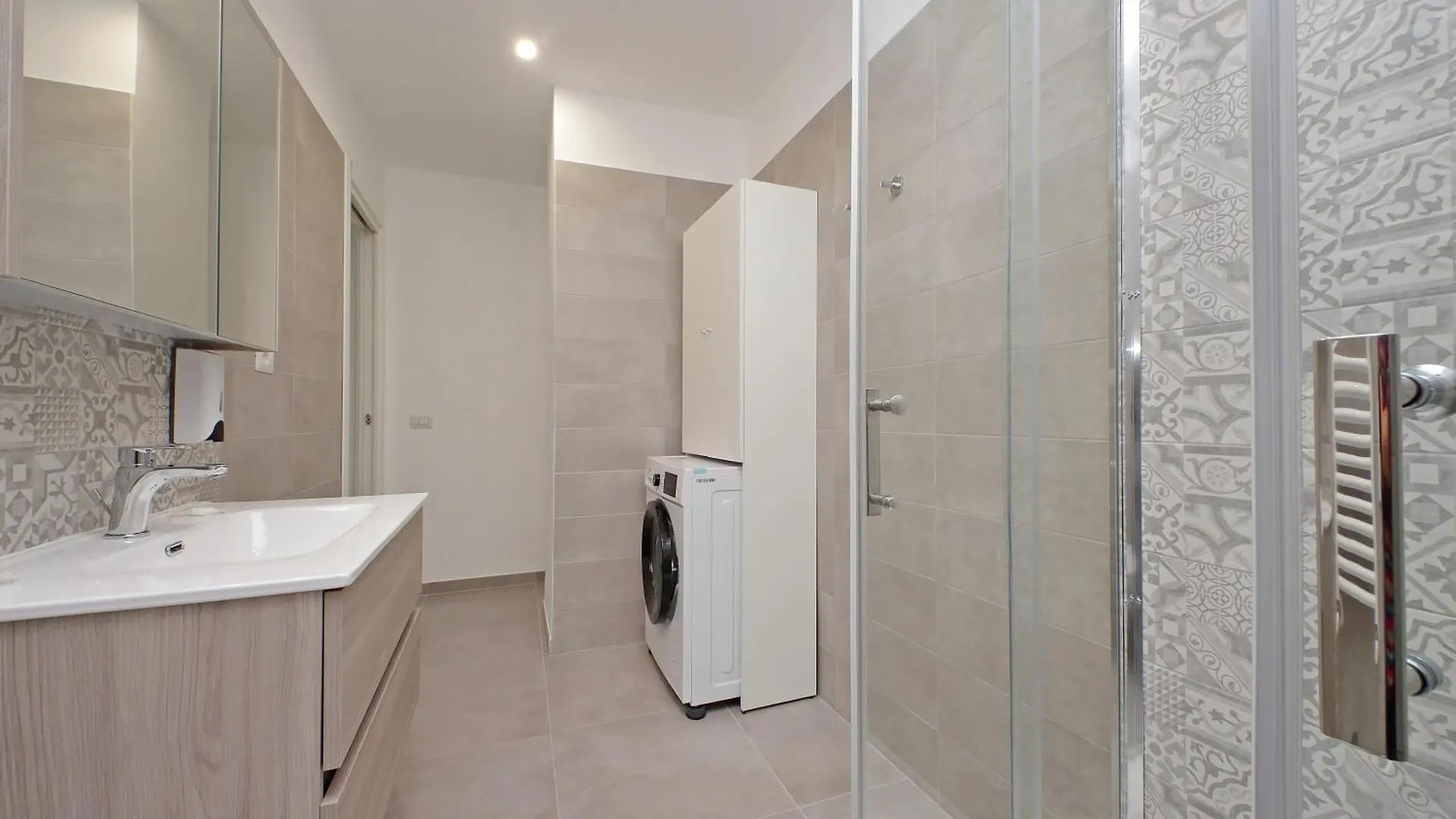 Ych- Bagnera Suites Rome Italy